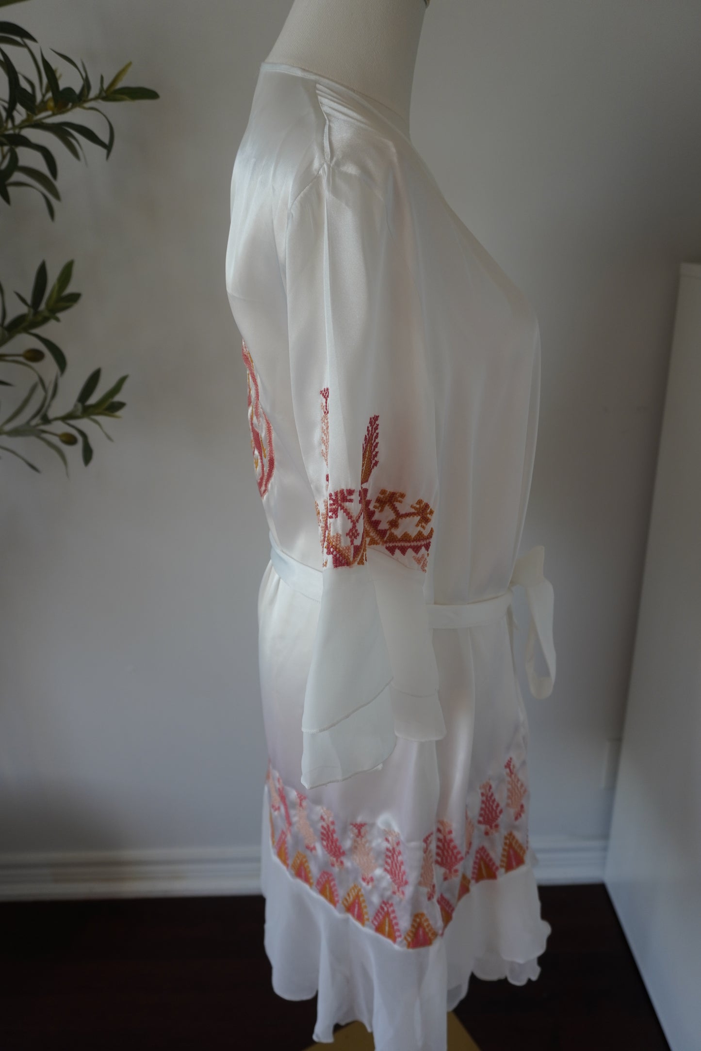 Elegant Light Beige Satin Handmade Embroidery Bride Robe