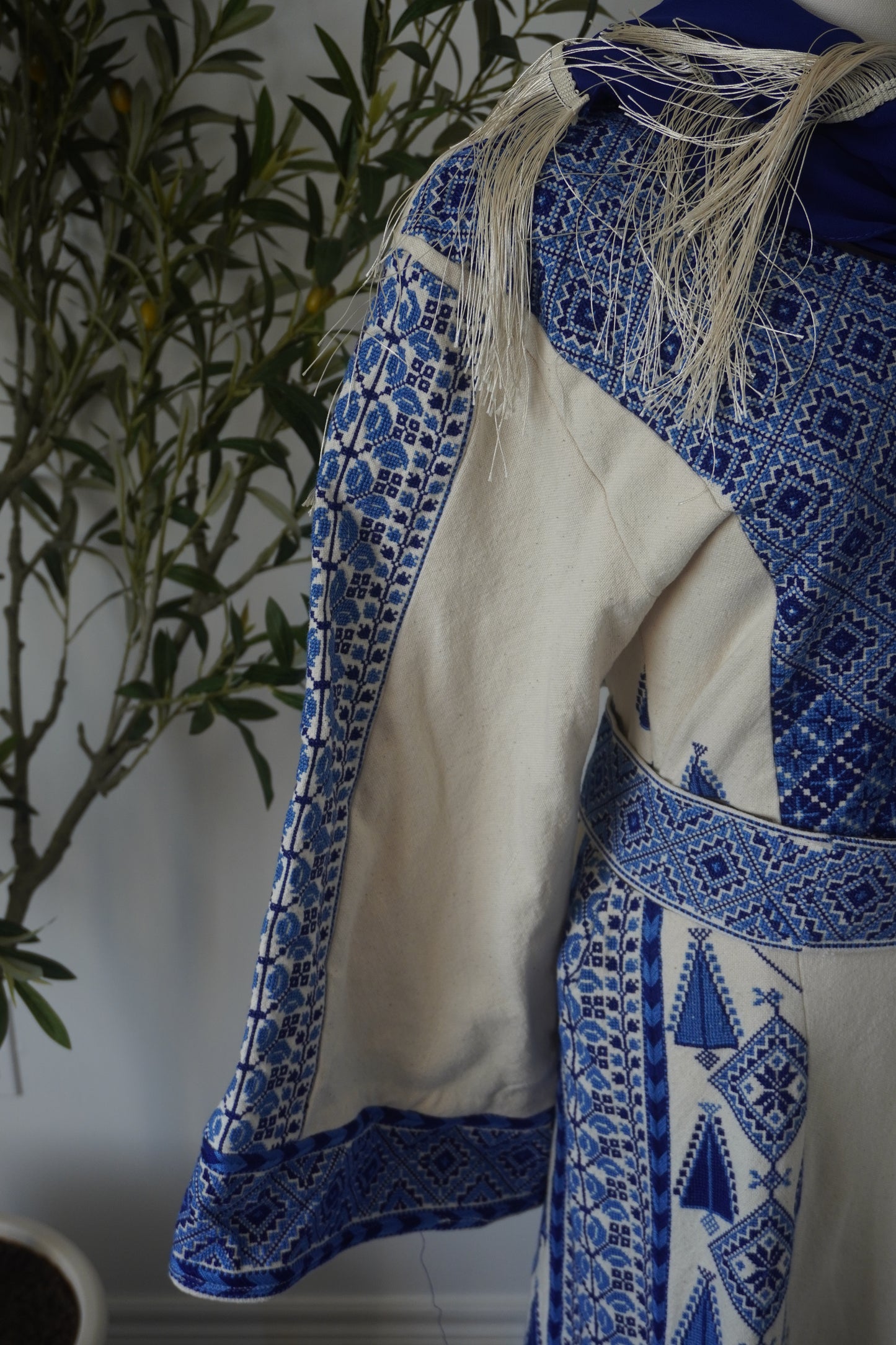 Hand-Embroidered Navy Thoub from Yata Al Khalil, West Bank - Batiste Fabric