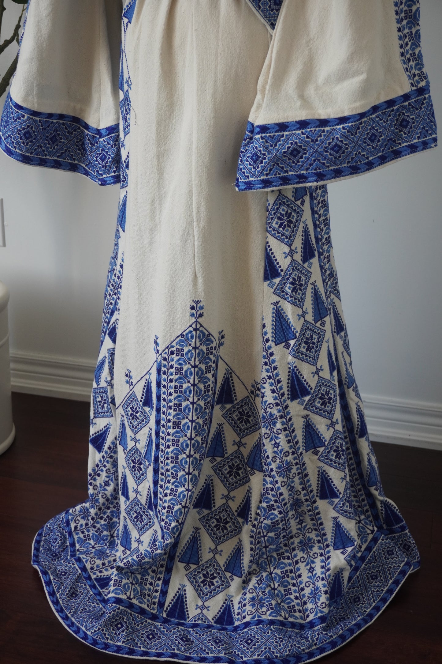 Hand-Embroidered Navy Thoub from Yata Al Khalil, West Bank - Batiste Fabric