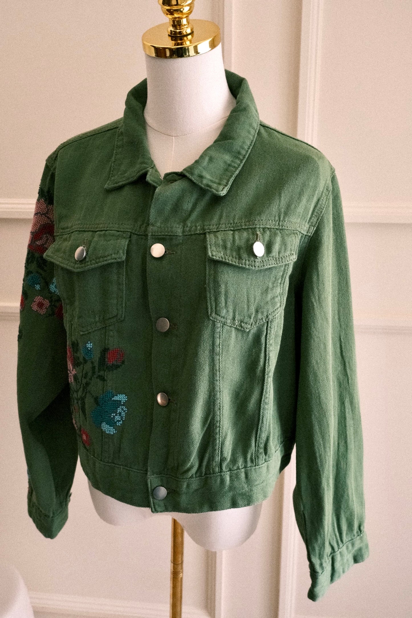 Gloria Jeans Green Jacket | Unique Hand Embroidery by Palestinian Refugees