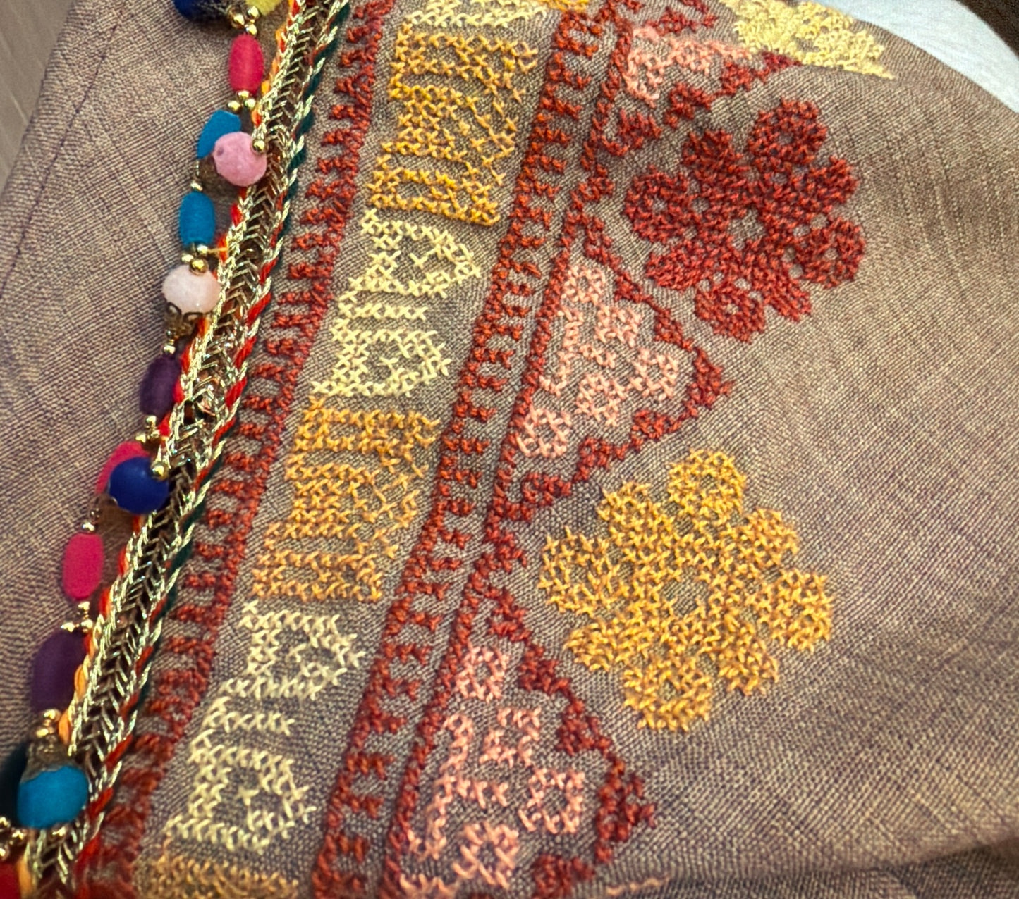 Handmade Fushion Abaya Beige with Tatreez Embroidery