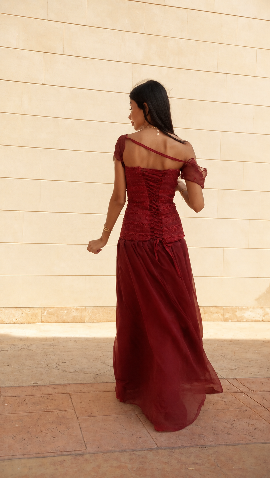 Elegance Evening Dress: Custom Hand-Embroidered Luxury with Adjustable Corset