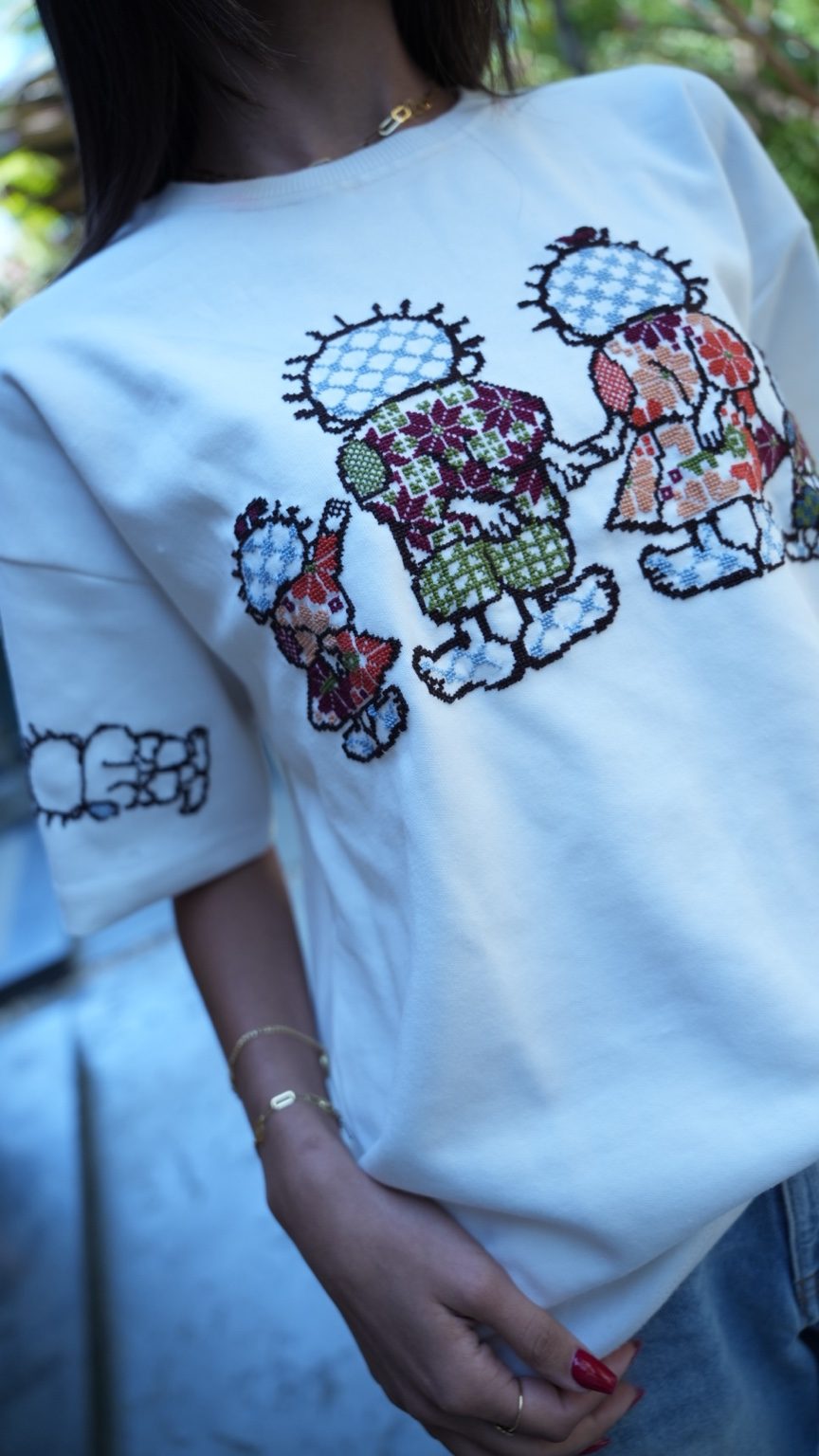 White Oversize T-Shirt – Hand-Embroidered Handhala Palestinian Tatreez