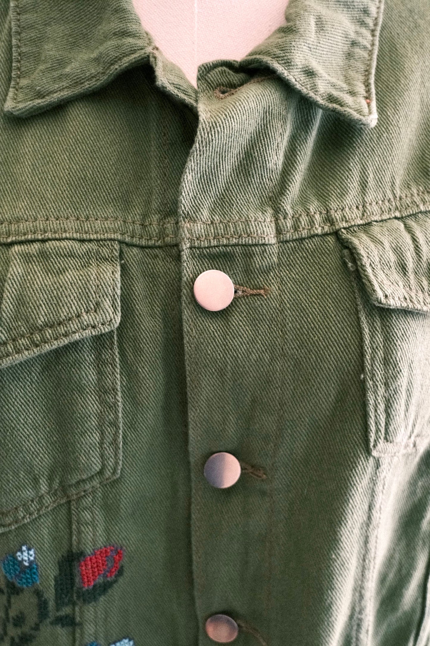 Gloria Jeans Green Jacket | Unique Hand Embroidery by Palestinian Refugees