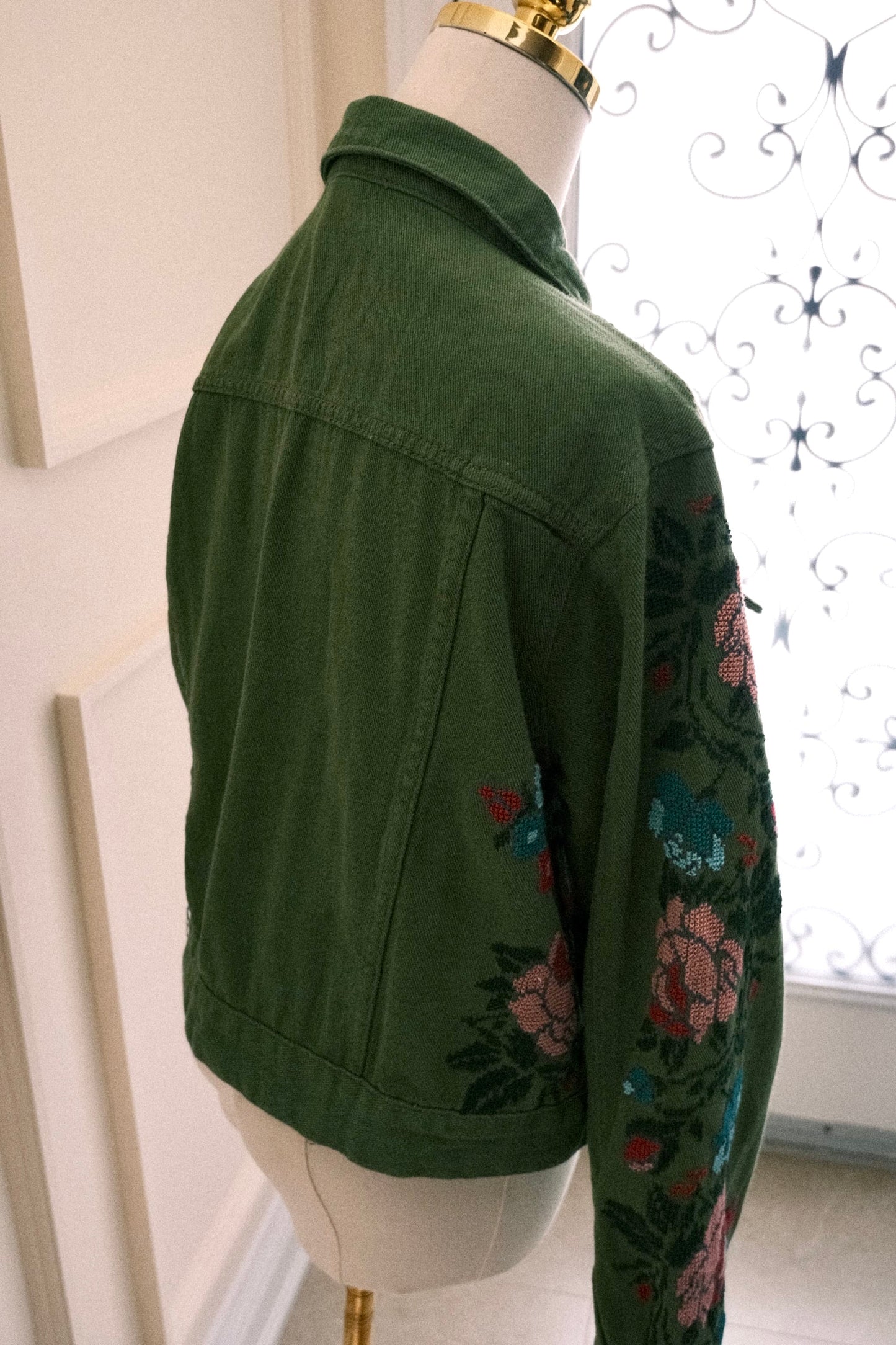 Gloria Jeans Green Jacket | Unique Hand Embroidery by Palestinian Refugees