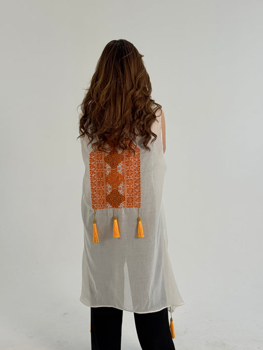 Shahad: Handmade Off-White Top with Beautiful Palestinian Embroidery