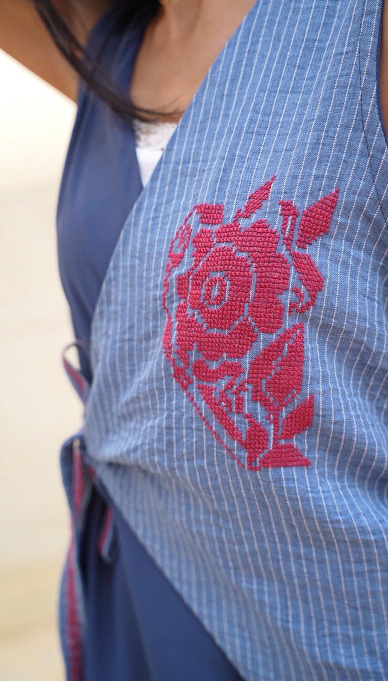 Talia Elegant Linen Vest with Handmade Embroidery