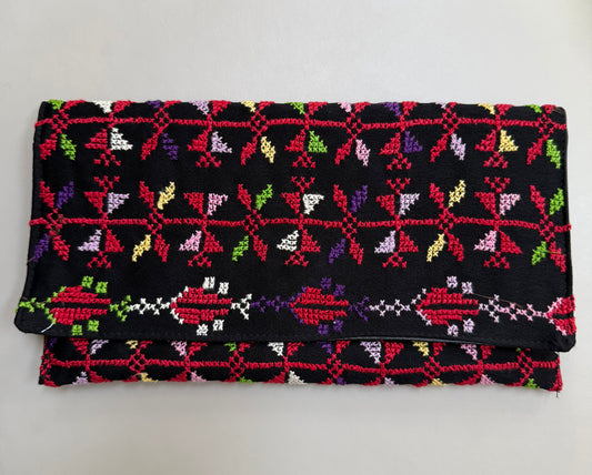 Majesty Black Clutch – Handmade Red Belt Palestinian Tatreez