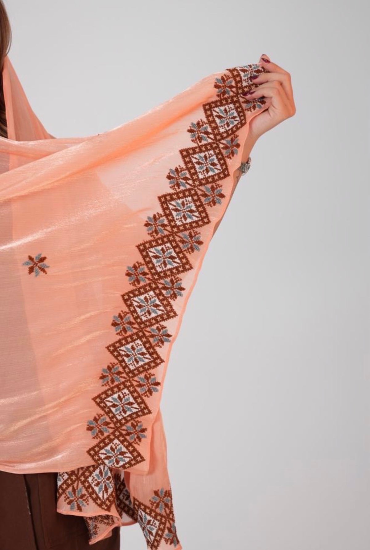Peach Beaded Shawl – Hand Embroidery – photo 5 | Tatreez Banatna