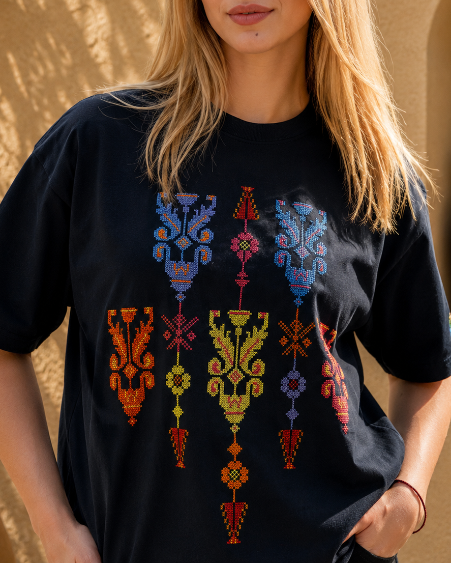 Navy Oversized T-Shirt – Handmade Kasat Palestinian Tatreez