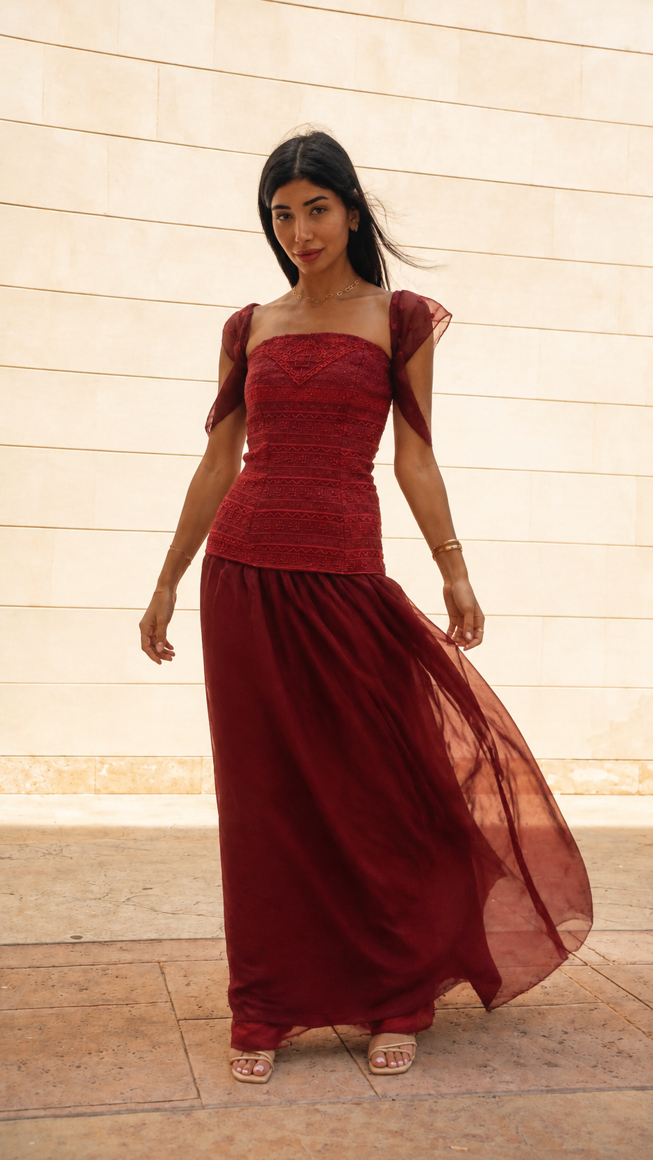 Elegance Evening Dress: Custom Hand-Embroidered Luxury with Adjustable Corset