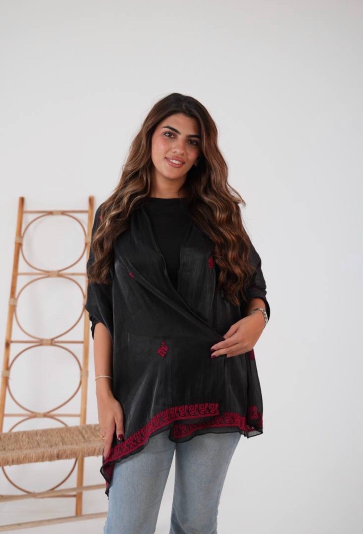 Crystal Shawl – Hand-Embroidered Chiffon and Korean Silk – photo 3 | Tatreez Banatna