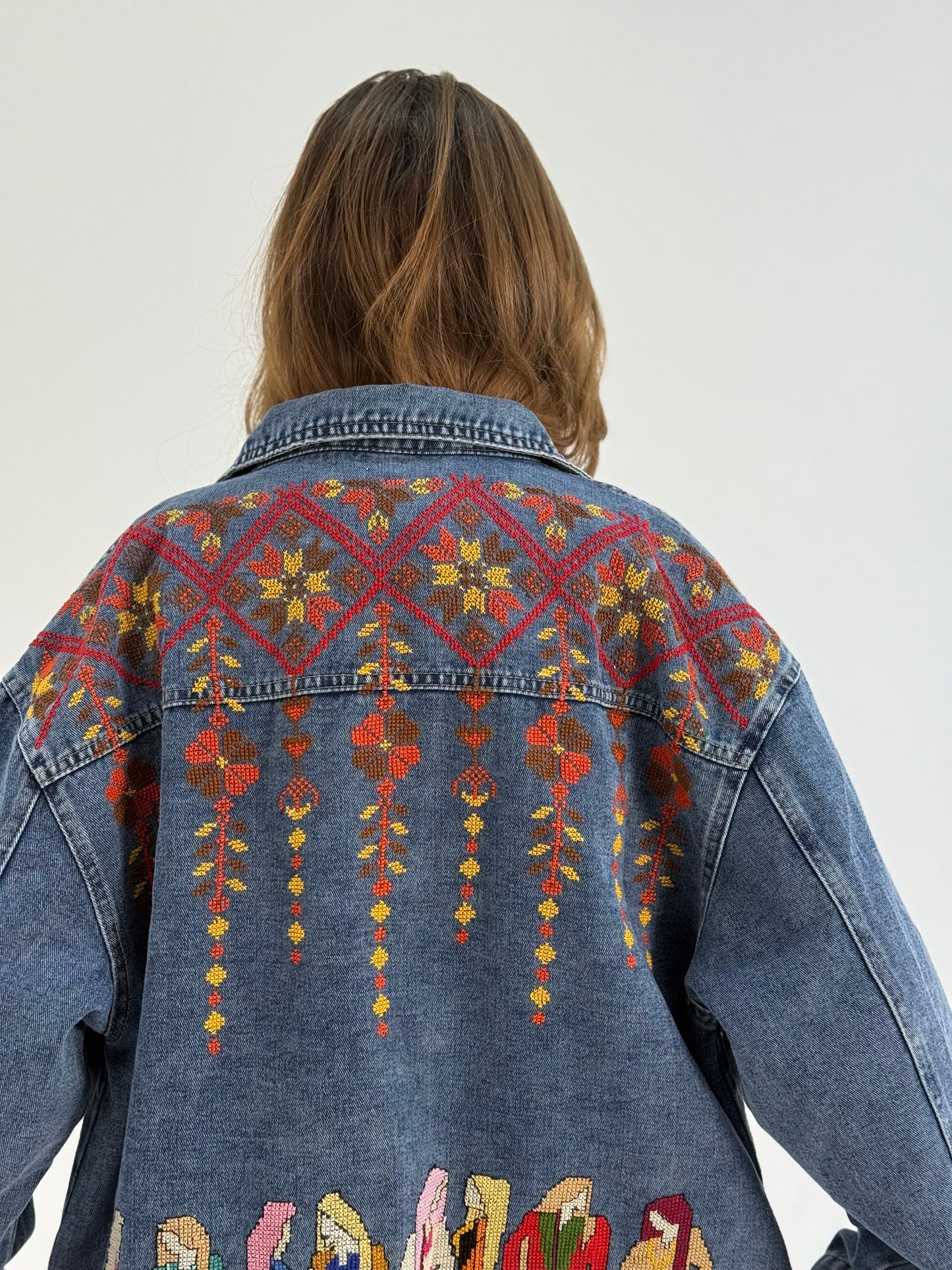 Banat Felesteen Denim Jacket – Hand-Embroidered Heritage Design