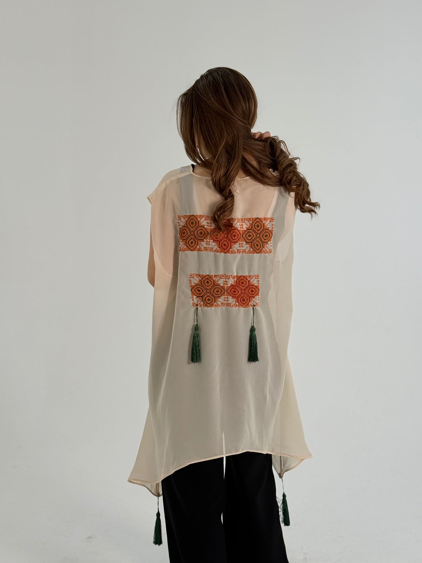 Bassa: Handmade Off-White Cut Top with Exquisite Palestinian Embroidery