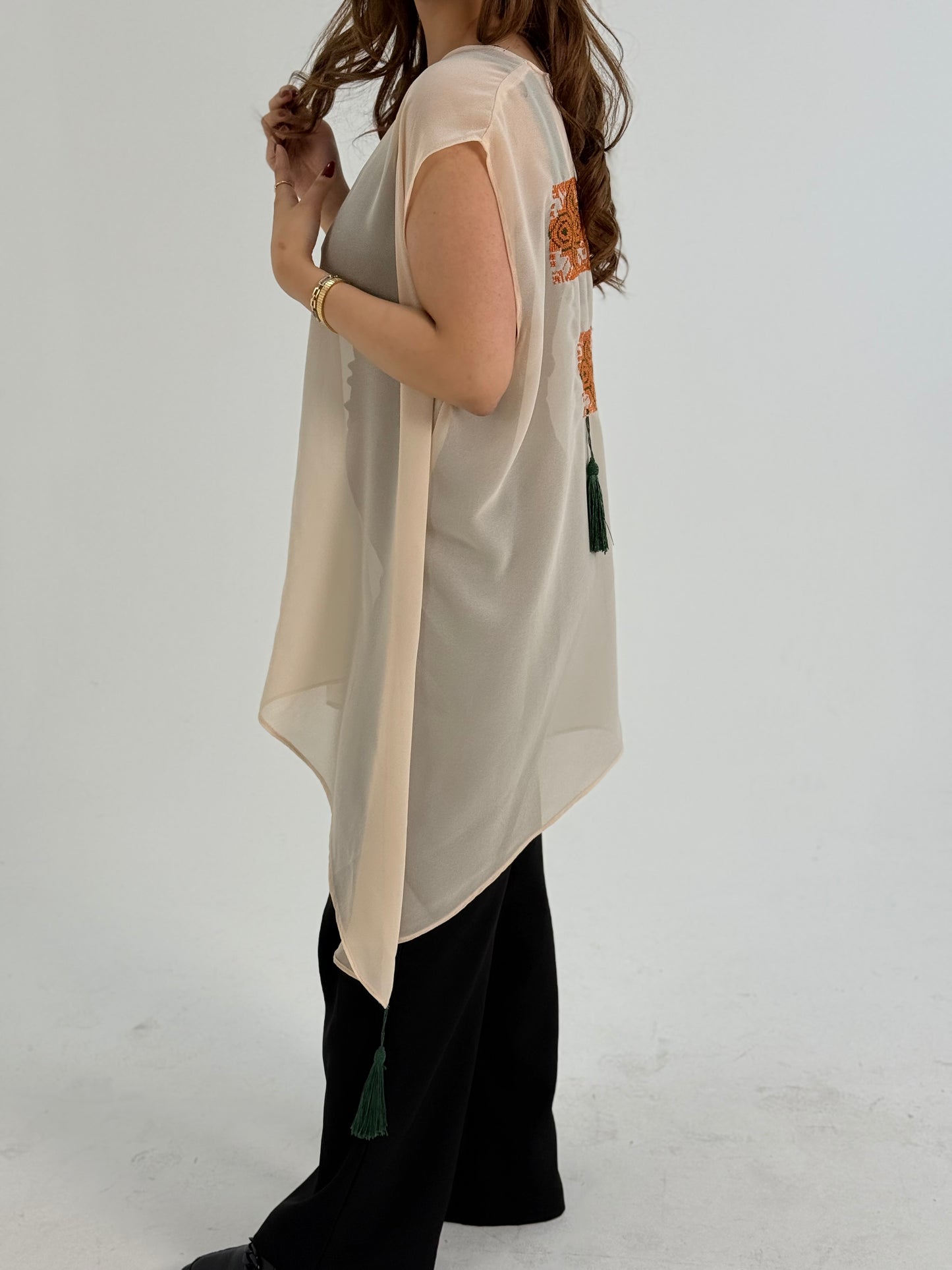 Bassa: Handmade Off-White Cut Top with Exquisite Palestinian Embroidery