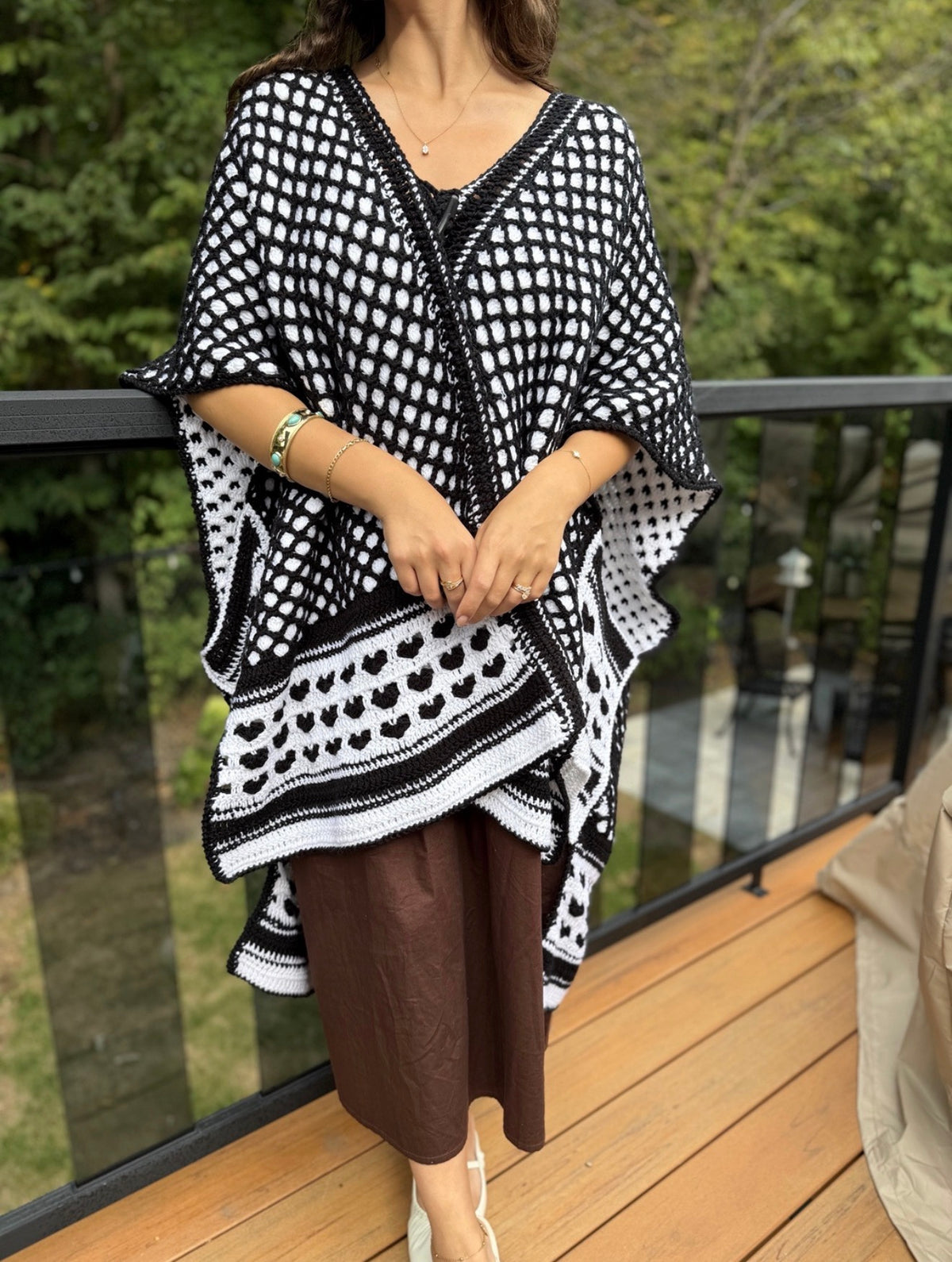 Hind Keffiyeh Cape – Handmade Palestinian | Tatreez Banatna