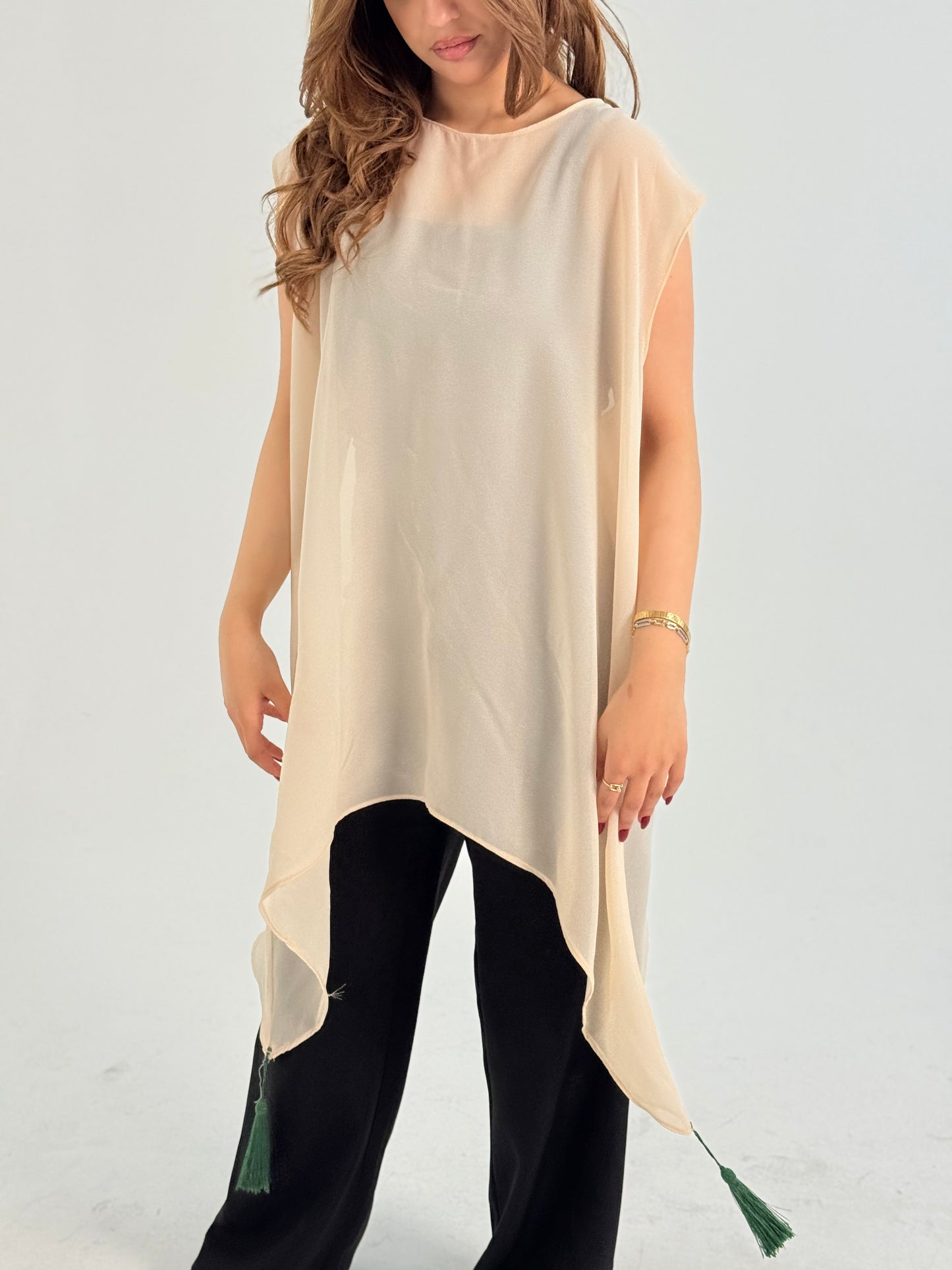 Bassa: Handmade Off-White Cut Top with Exquisite Palestinian Embroidery