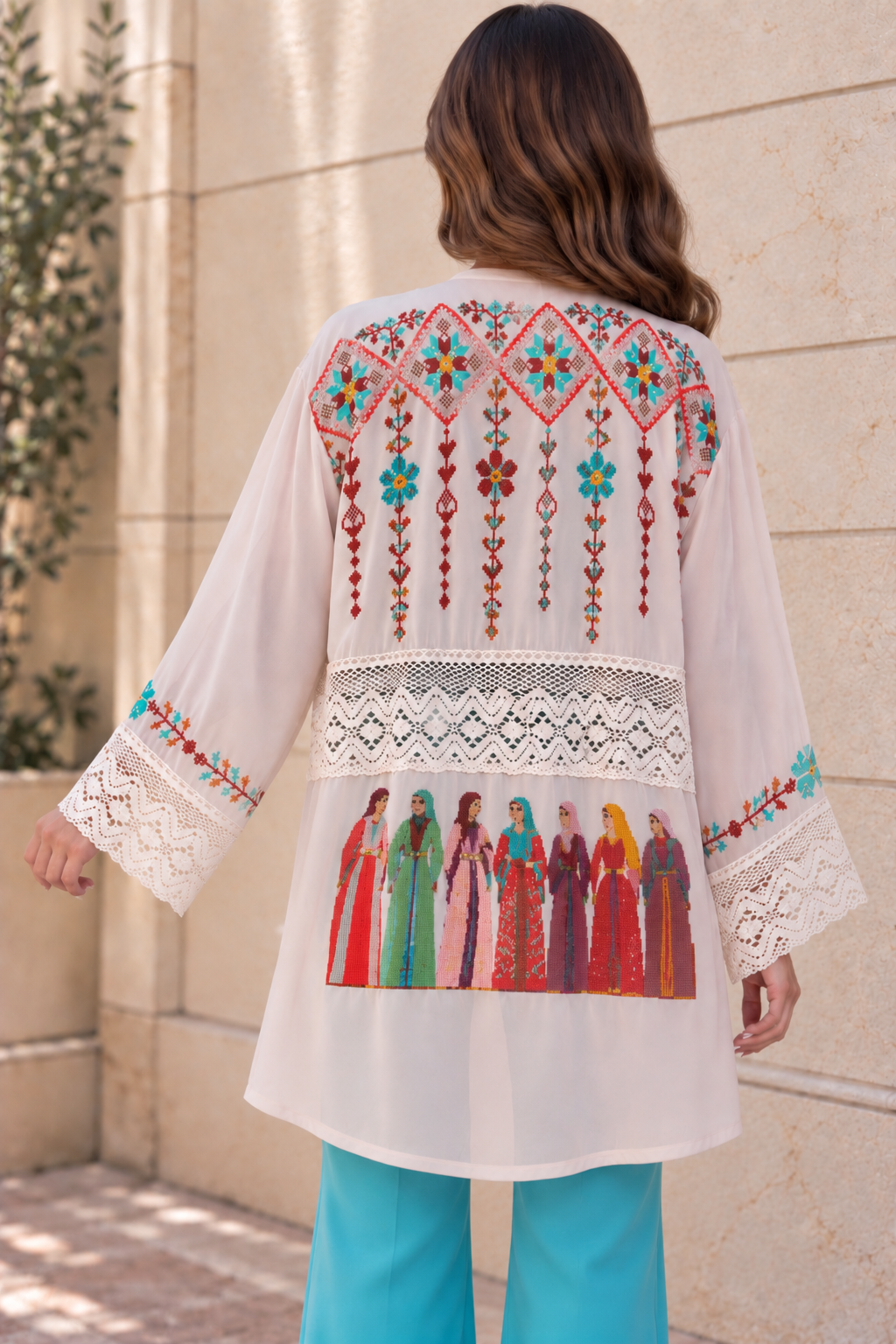 العروس | بلوزة كريب مطرزة يدوياً بالتطريز الفلسطيني