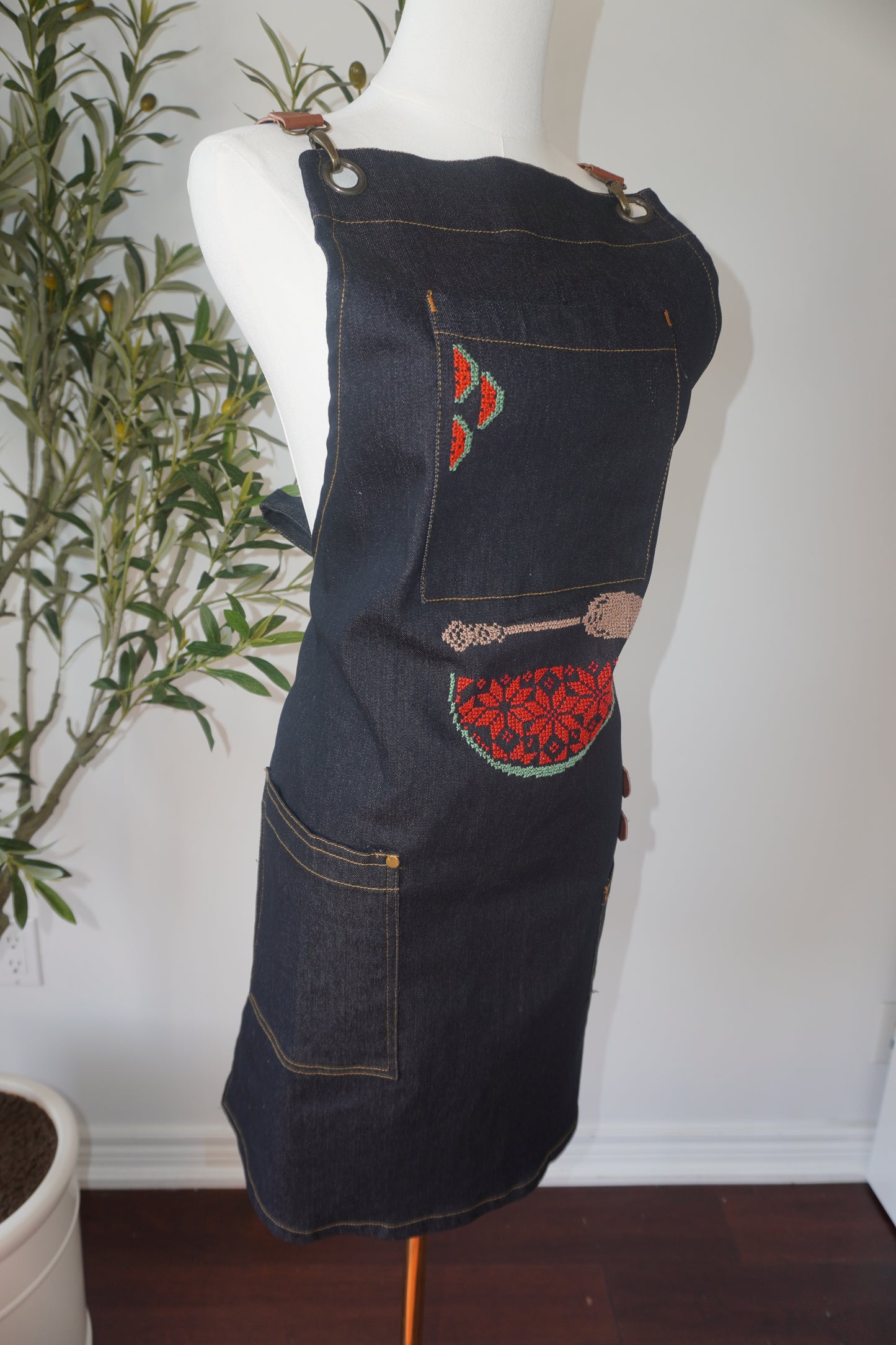 Denim Apron with Watermelon Design and Beige Spoon – Perfect for Cooking at Events or Barbecues
