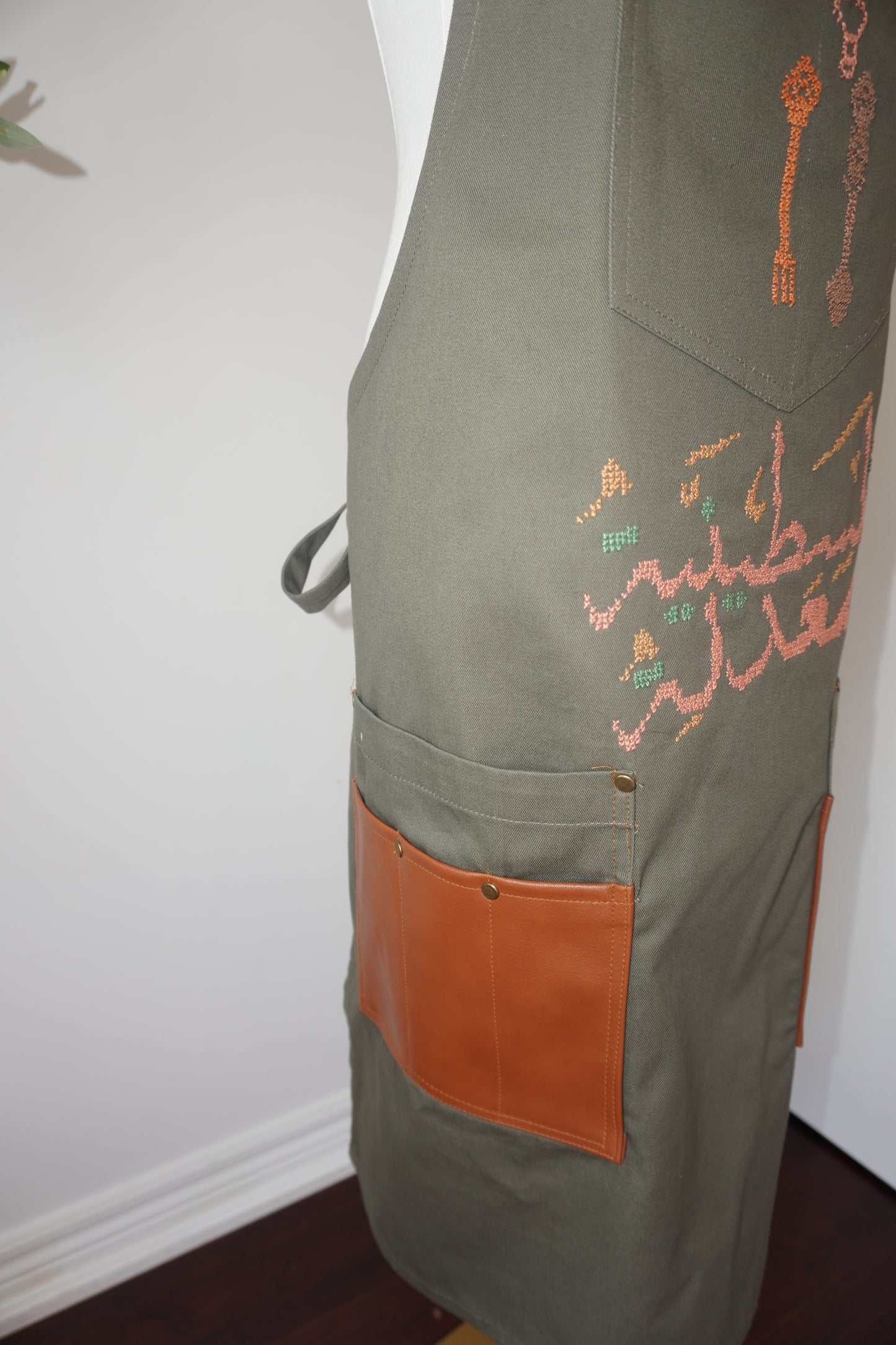 Olive Green Apron with Hand-Embroidered Palestinian Motif, Peach, and Brown Spoons – Super Beautiful and Cute