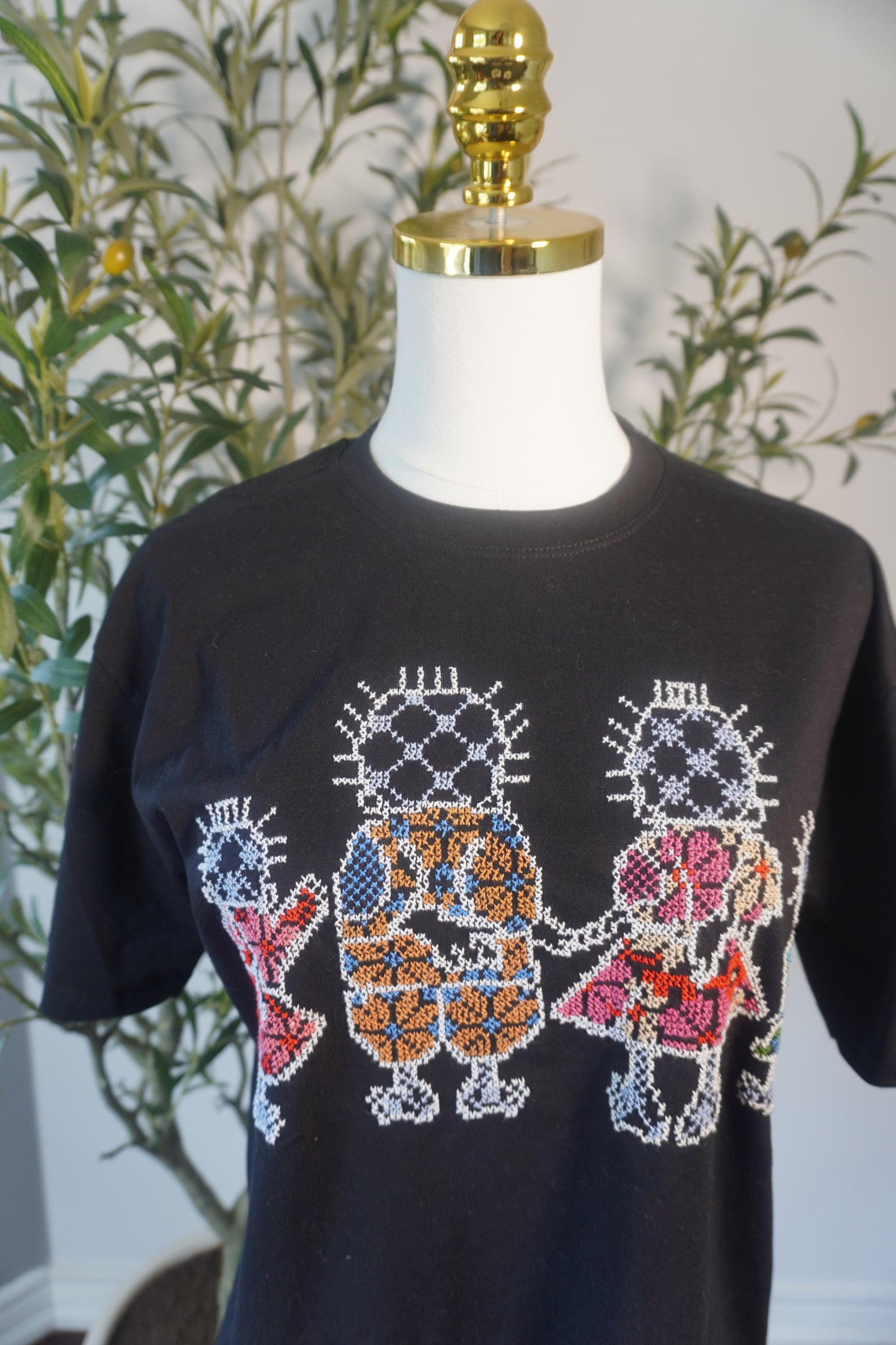 Handhala Family Cotton T-Shirt - Cultural Elegance in Modern Style