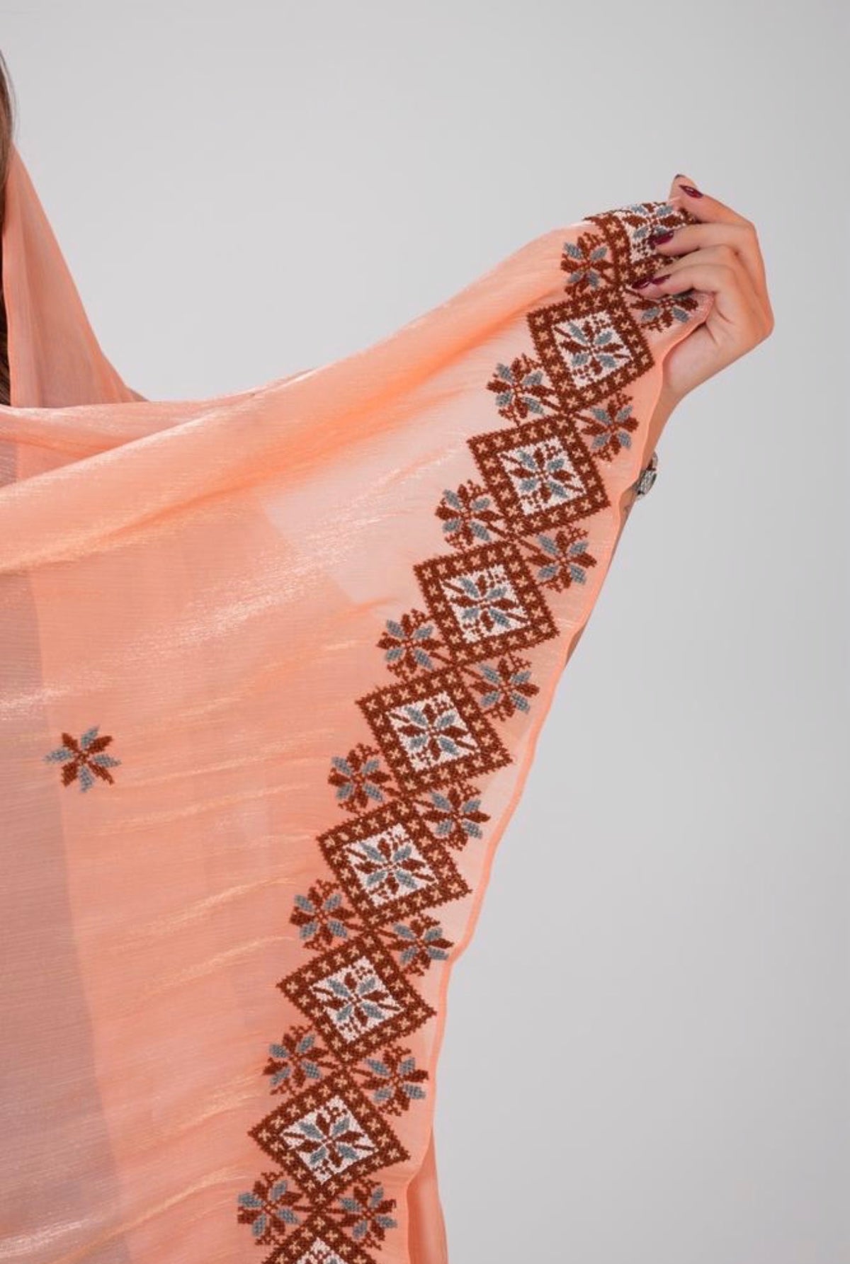 Peach Beaded Shawl – Hand Embroidery – photo 9 | Tatreez Banatna