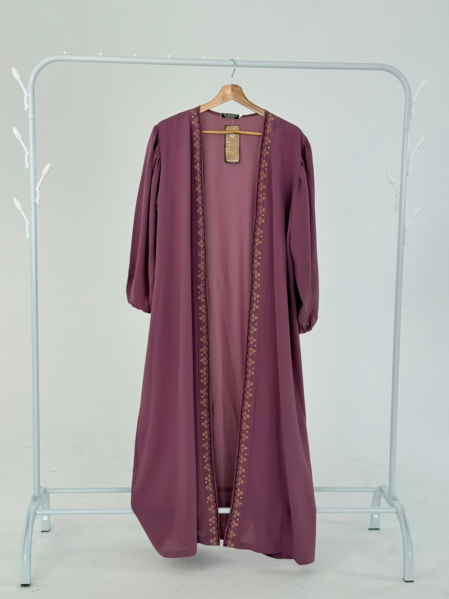 Hand-Embroidered Thoub – Light Purple Palestinian Dress