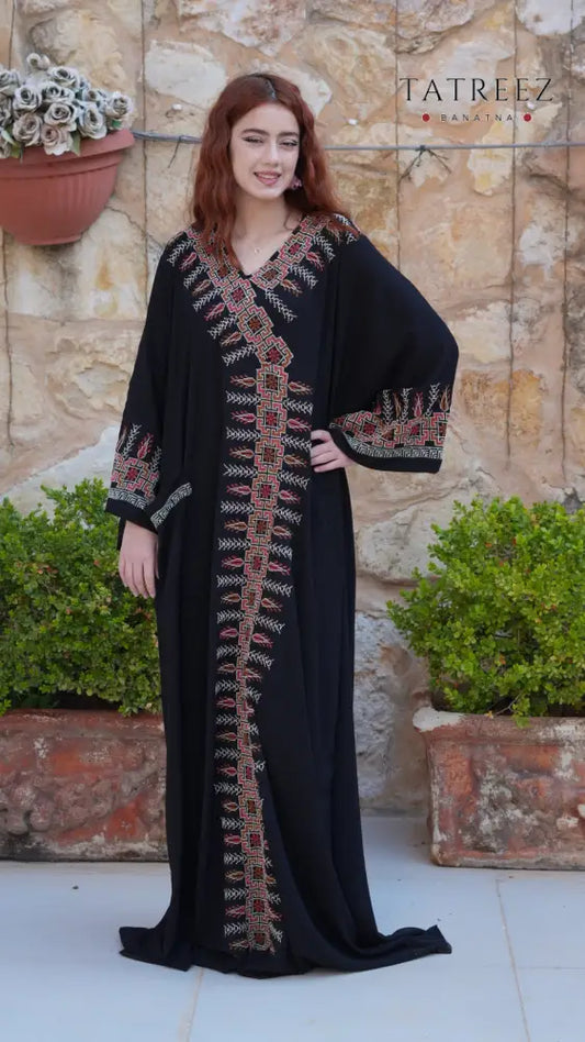 Amara Abaya - Handmade Elegance with Palestinian Motifs - One size - Clothing & Wearables