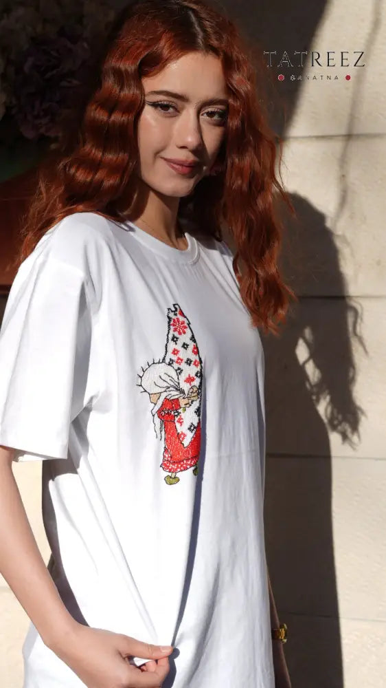 Handhalla T-Shirt: A Mother’s and Everywoman’s Embrace of Palestine - Clothing & Wearables