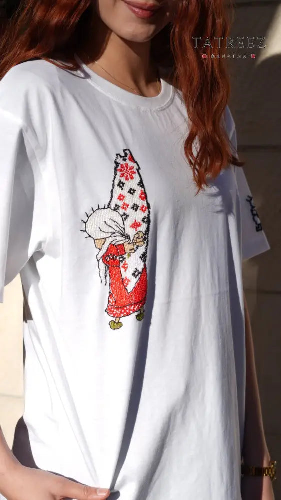 Handhalla T-Shirt: A Mother’s and Everywoman’s Embrace of Palestine - Clothing & Wearables