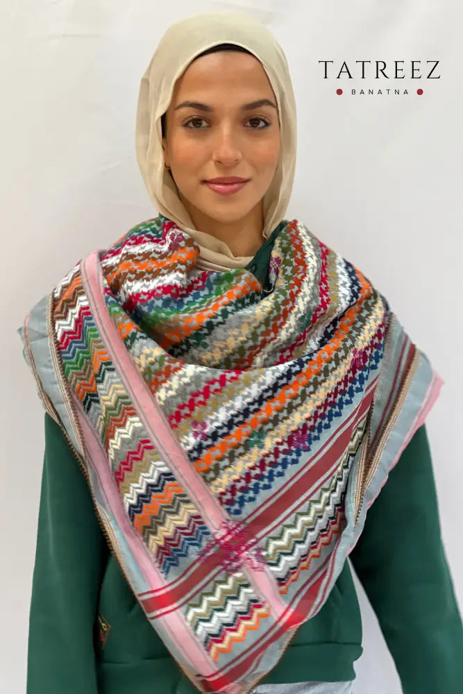 Handmade Colorful Kofea with Red and Bright Embroidery Accessories