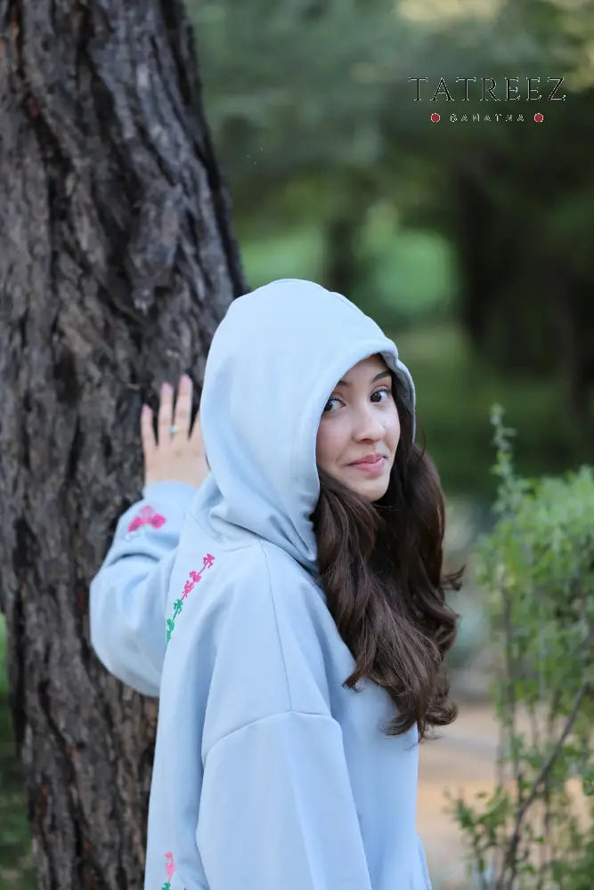 Swan Serenity Hoodie: Trendy Light Blue Handmade Hoodie with Motifs & Swan Bracelet Clothing & Wearables