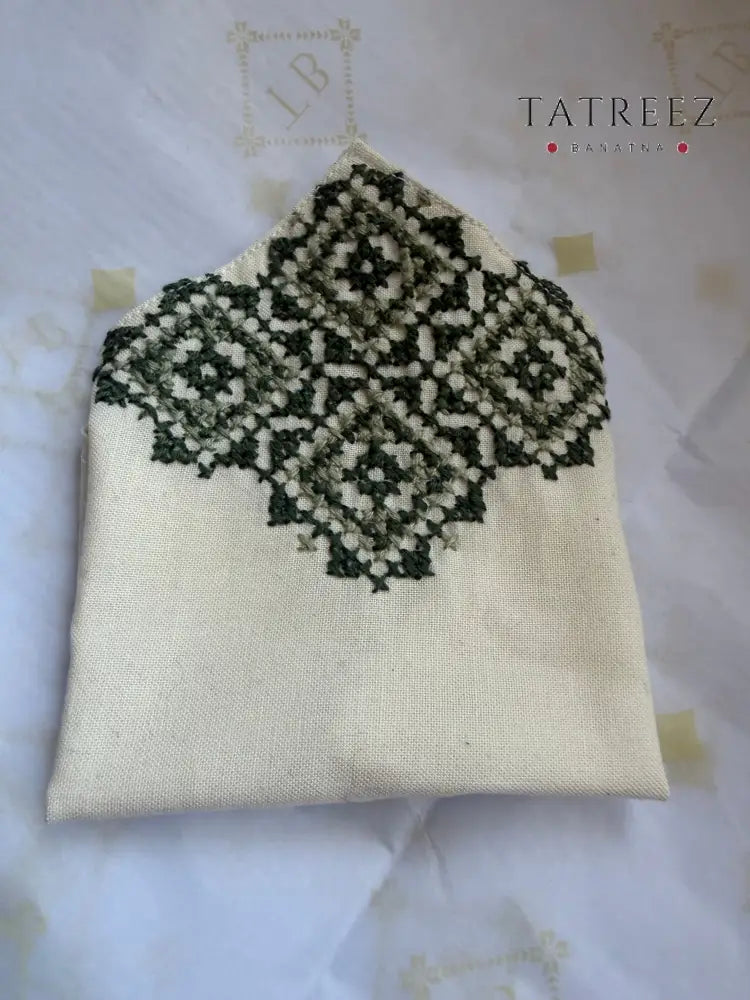 The King: Handmade Tatreez Pocket Napkin - Clothing & Wearables