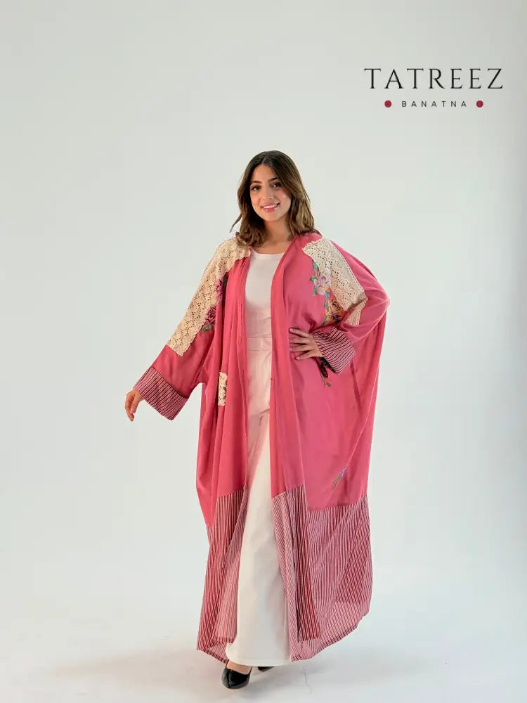 Handmade Pink/Grey Tatreez Bisht – Elegant Embroidery & Lace | Tatreez Banatna Clothing & Wearables